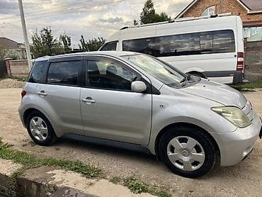 small car: Toyota Ist: 2003 г., 1.5 л, Автомат, Бензин, Хэтчбэк — 2