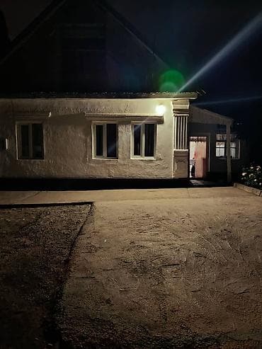 романовская: Продаётся частный дом с большим двором и садом роз Основные — 7