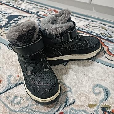 Детские турецкие зимние ботинки, покупали за 5500, носили только один