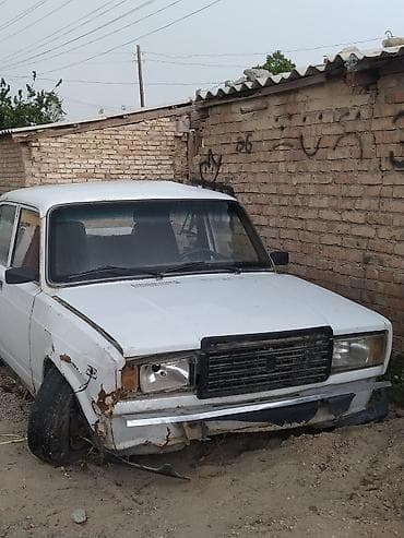 Продаю 2107 чачылат матор жок калганы бар дакументи бар оформлениясы