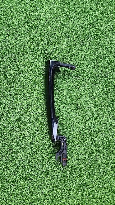 Ручка двери наружния 7 —189 —-099 Год 2009 Цена 3000сом шт Е90LCI