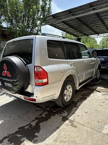 авто минивен 7 мест: Mitsubishi Pajero: 2003 г., Внедорожник — 4