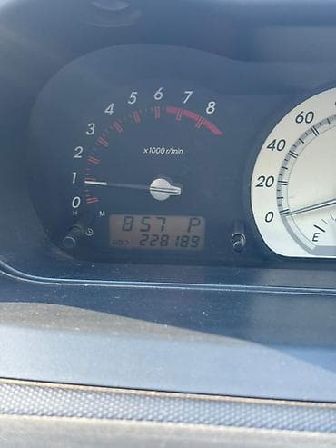 ist: Toyota Ist: 2003 г., 1.5 л, Автомат, Бензин, Хэтчбэк — 8