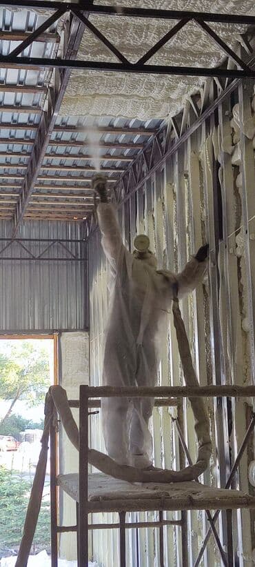 на железных номерах: Утепление потолоков, Утепление крыши | Утепление цеха, Утепление дома, Утепление квартиры | Минеральная вата, Пенопласт, Керамзит Больше 6 лет опыта — 2