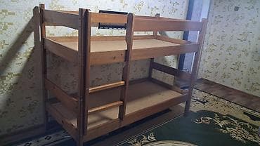 bed: Двухъярусная детская кровать, Б/у, Натуральное дерево, цвет - Коричневый — 1
