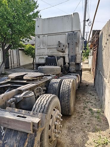 bmw 2 5: Тягач, DAF, 2002 г., Тентованный — 2