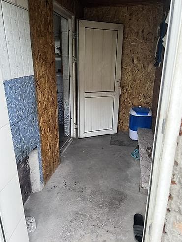 комм: Продаётся частный дом с двориком и хозпостройками. - Закрытая — 7