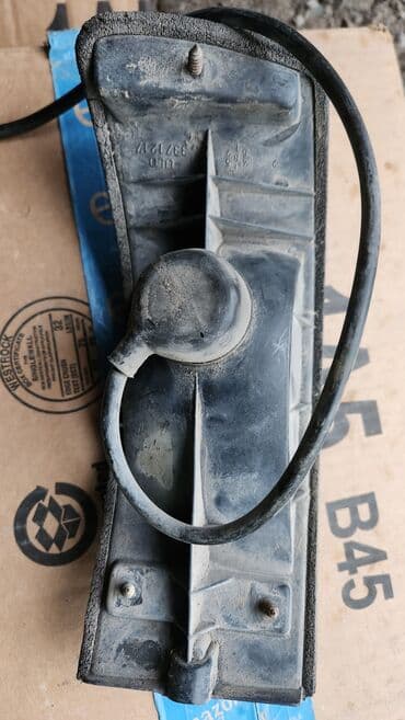 антена фит: Левый поворотник BMW 1985 г., Б/у, Оригинал — 2