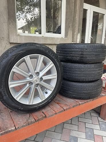 купить резину: Колеса в сборе 215 / R 17, Лето, Б/у, Комплект, Легковые, Литые, отверстий - 5 — 4