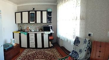 дом карпинка: 3 комнаты, 65 м², 2 этаж, Старый ремонт — 1