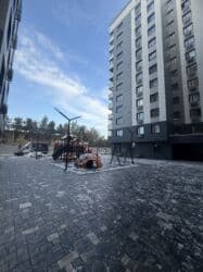 кызыл аскер продажа домов: Продаю Коммерческое помещение в новом современном жилом комплексе. ЖК — 7