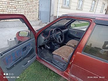 авто чехол бишкек: Продаётся компактный городской хэтчбек 5‑дверный, красного цвета — 1