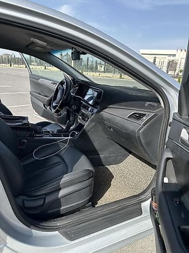Продажа авто: Hyundai Sonata: 2018 г., 2 л, Автомат, Газ, Седан — 5