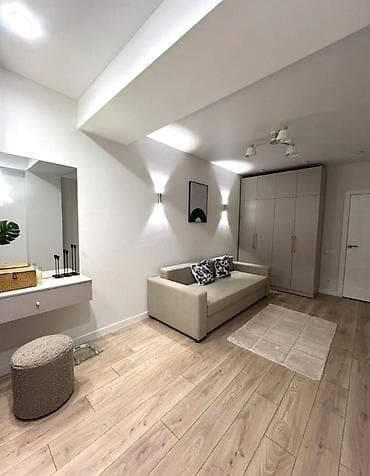 кут: 2 комнаты, 42 м², Элитка, 10 этаж, Дизайнерский ремонт — 1