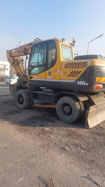 делал: Экскаватор | Выкорчевывание пней, Траншеи, Котлованы — 3