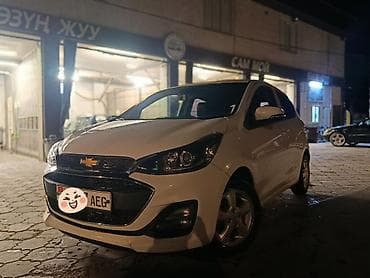 Транспорт: Chevrolet Spark: 2019 г., 1 л, Автомат, Бензин, Хэтчбэк — 1