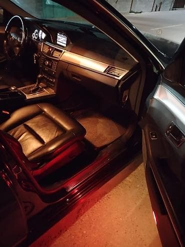 210 cdi: Mercedes-Benz E-Class: 2010 г., 1.8 л, Автомат, Бензин, Седан — 9