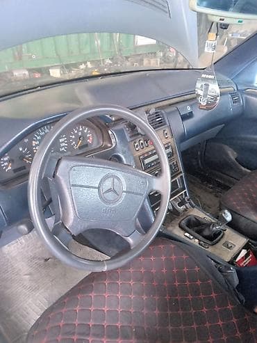 es 2019: Mercedes-Benz E-Class: 1996 г., Седан — 5