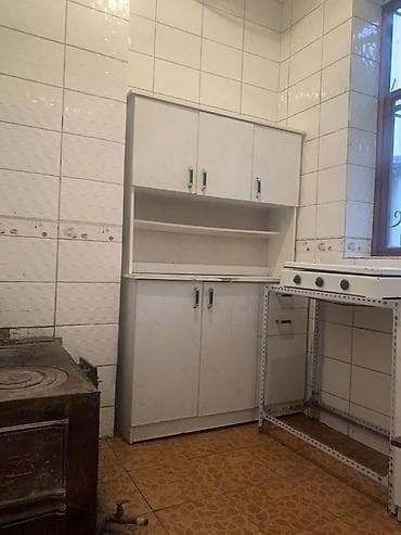 жилой городок: Эки бөлмөлүү жер үй узак мөөнөткө ижарага берилет. Газ, суу жылыткыч — 8