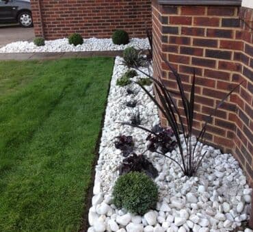 камни для аквариума: Продажа натуральных декоративных камней для ландшафтного дизайна — 1