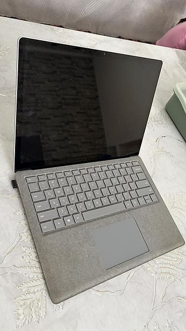 очки ии: Ноутбук Microsoft Surface Laptop 2 (серия Surface Laptop, серый — 3