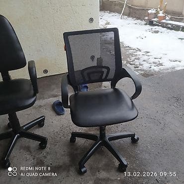 computer table: Кресло офисное — 6