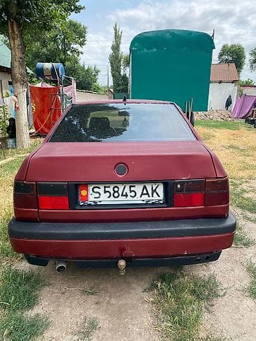 Транспорт: Volkswagen Vento: 1992 г., 1.8 л, Механика, Бензин, Седан — 4