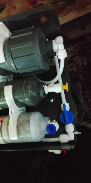 мин булак: Ичүүчү суу үчүн чыпка, Суу тазалоо баскычтарынын саны: 7, Акысыз орнотуу, Бактын көлөмү: 10 литр, Фильтрация түрү: Осмос системасы, Бренд: Bosfor — 3