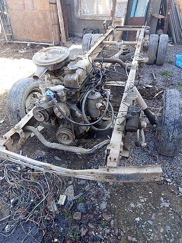 Рама с силовым агрегатом от грузового автомобиля (карбюраторный at lalafo.kg Рама с силовым агрегатом от грузового автомобиля (карбюраторный