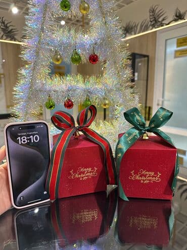 стеклянные баночки: Подарочная новогодняя коробка - Праздничная коробка красного цвета с — 5