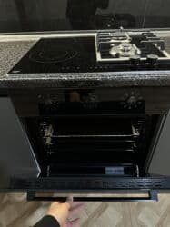 дом на первой линии: Строится, Элитка, 1 комната, 48 м² — 23