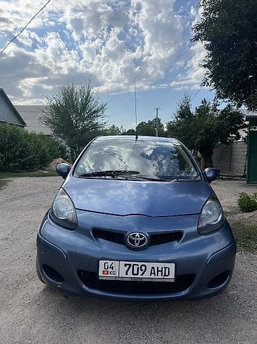 2 8: Toyota Aygo: 2010 г., 1 л, Механика, Бензин — 1