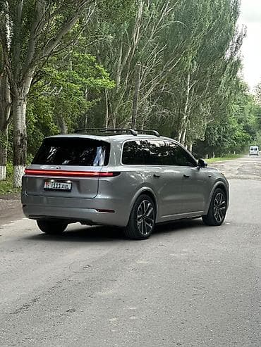 audi 2 3: Lixiang L9: 2023 г., 1.5 л, Автомат, Электромобиль, Кроссовер — 6