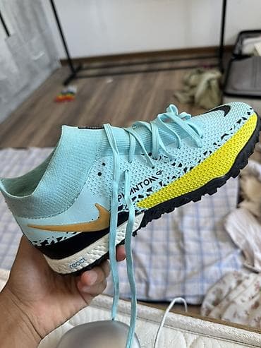 Спорт и отдых: Футбольные бутсы/сороконожки Nike Phantom с амортизацией React - Тип — 2