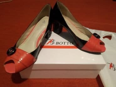 фирменная обувь из италии: Кожаные лакированные туфли с открытым носиком. Каблук 5см. Фирма — 5