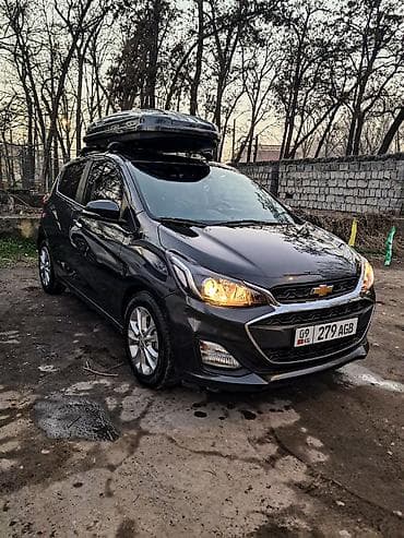 rd 1: Chevrolet Spark: 2018 г., 1 л, Автомат, Бензин, Хэтчбэк — 4