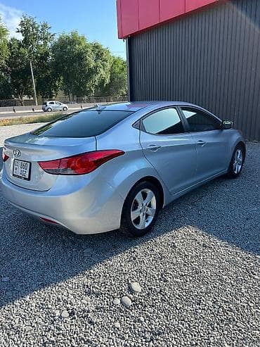 es 2016: Hyundai Elantra: 2012 г., 1.6 л, Автомат, Бензин, Седан — 4