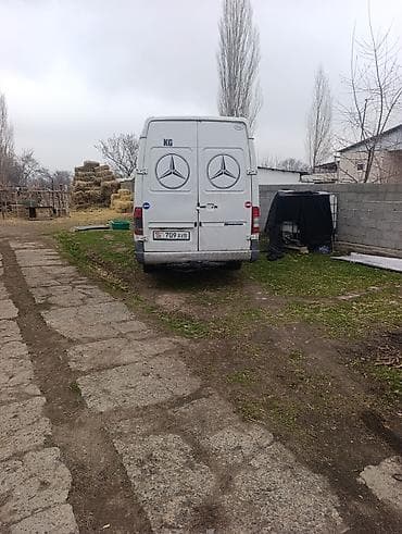 бартобой спринтер: Легкий грузовик, Mercedes-Benz — 4