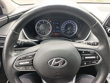 купить старекс хендай: Hyundai Santa Fe: 2019 г., 0.2 л, Автомат, Кроссовер — 1