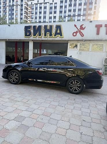 01: Toyota Camry: 2017 г., 2.5 л, Автомат, Бензин, Седан — 5