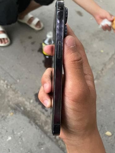 t rex 3: IPhone 14 Pro, Б/у, 256 ГБ, Черный, Кабель, 79 % — 4