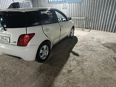 Продажа авто: Toyota Ist: 2002 г., 1.5 л, Автомат, Бензин, Хэтчбэк — 1