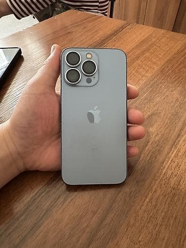 Apple iPhone: IPhone 13 Pro, Б/у, 256 ГБ, Голубой, Чехол, 75 % — 1