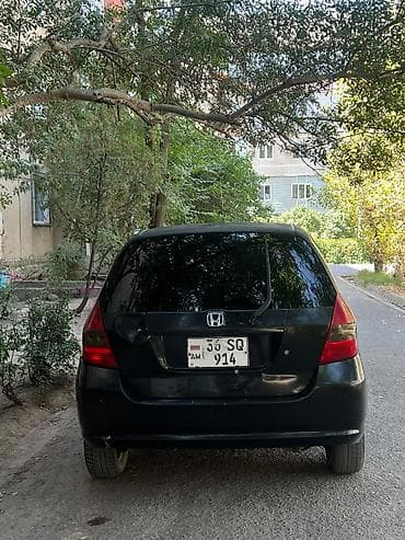 forester 2004: Honda Fit: 2002 г., 1.3 л, Автомат, Бензин, Хэтчбэк — 4