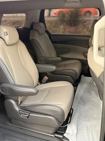 Продажа авто: Kia Carnival: 2024 г., 3.5 л, Автомат, Бензин, Минивэн — 5