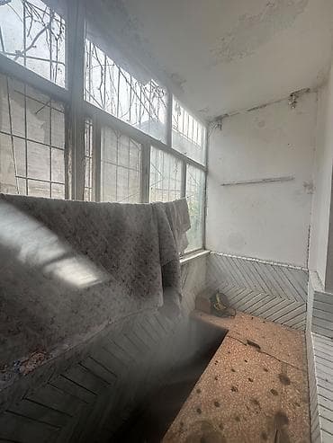 Батирлер: 1 бөлмө, 35 м², Учкун мкр 1 кабат, Эски ремонт — 5