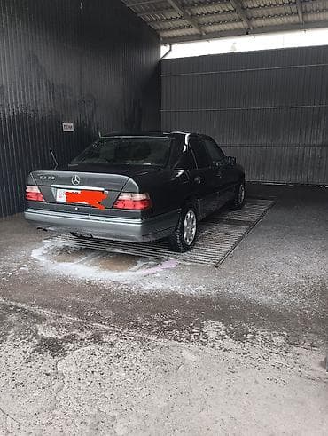 124 е: Mercedes-Benz E-Class: 1994 г., 2.2 л, Ручные, Бензин, Седан — 3