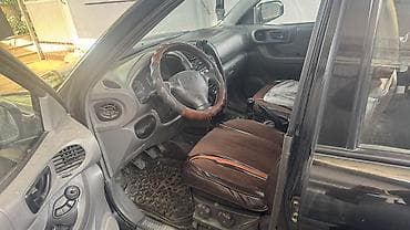 Hyundai Santa Fe: 2001 г., 2 л, Механика, Бензин, Кроссовер — 6