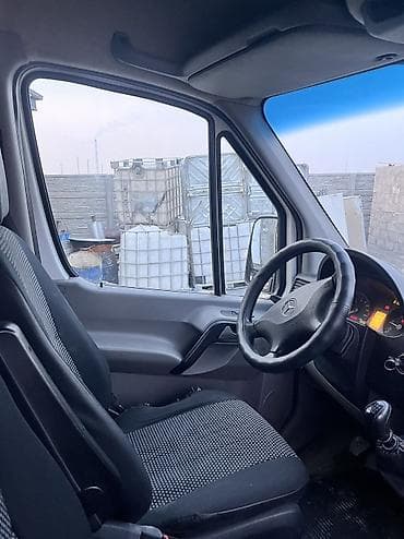 капот бу: Mercedes-Benz Спринтер: 2007 г., 2.2 л, Механика, Дизель, Фургон — 7