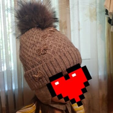 чебурашка из плюшевой пряжи: Шапки отличного качества, серая (Польша),фиолетовая (связана на — 1